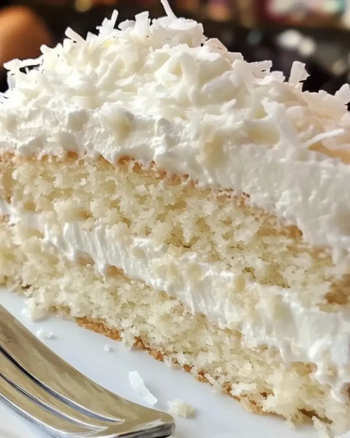 Creamy Coconut Cake Recipe with Coconut Cream